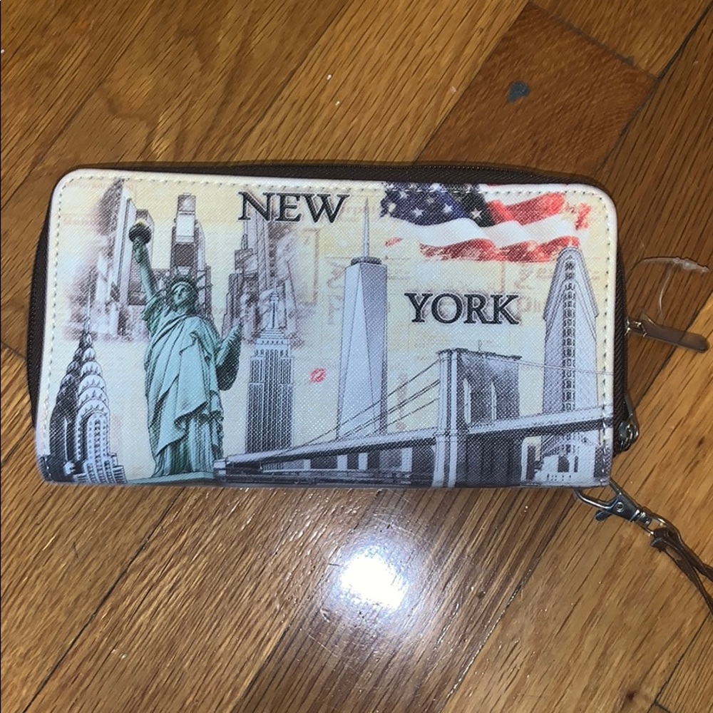 New york wallet/wristlet